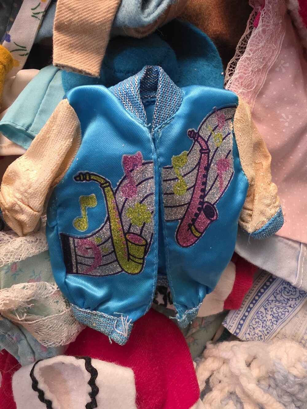 Vintage Doll Clothes Set in Yellow, Blue, Red, Green - Picture 2 of 14